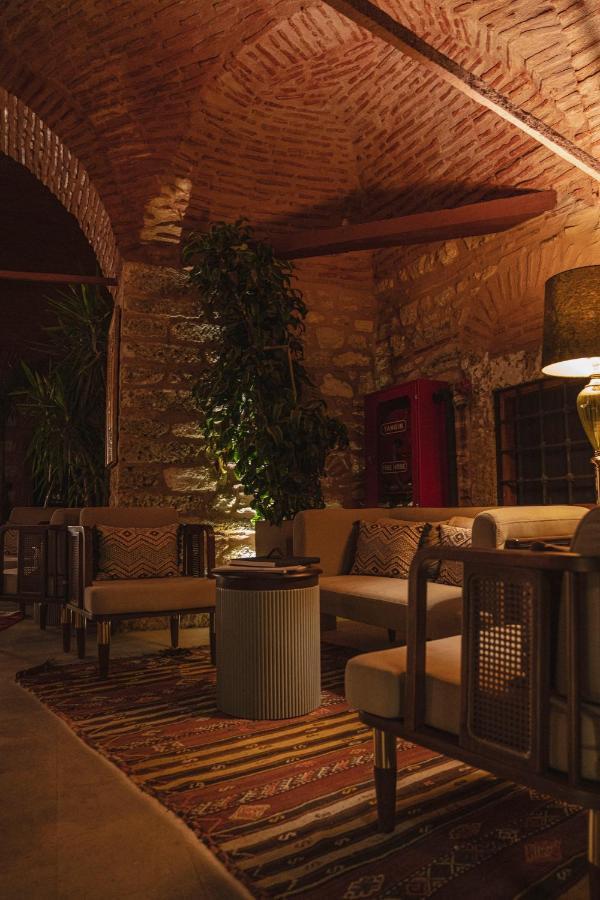 Han 1772 Hotel Istanbul Exterior photo Interior of the restaurant
