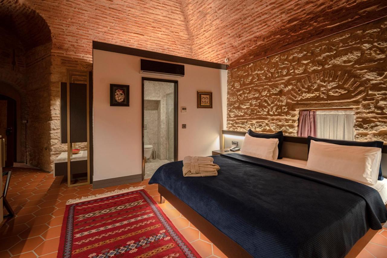 Han 1772 Hotel Istanbul Exterior photo A room at the hotel