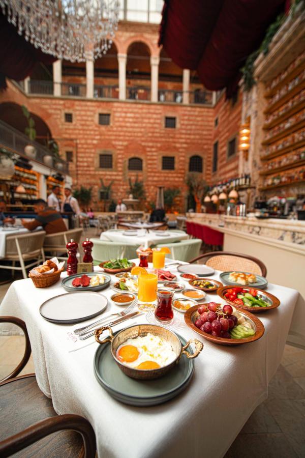 Han 1772 Hotel Istanbul Exterior photo Turkish breakfast